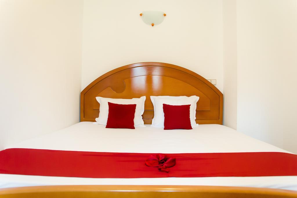 Family Hotel Elegance Arbanassi Zimmer foto