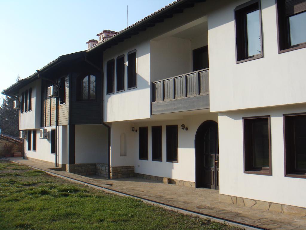 Family Hotel Elegance Arbanassi Exterior foto